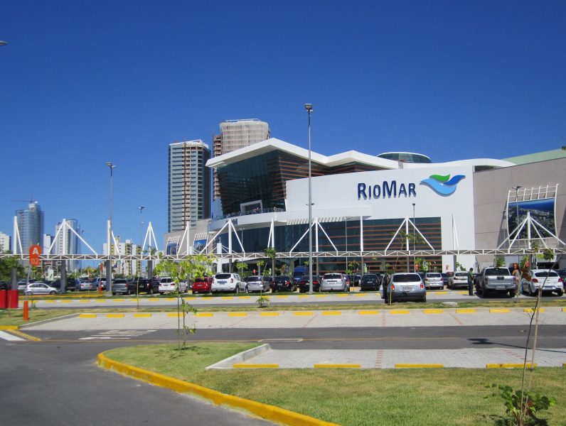 Empregos no RioMar Shopping Recife